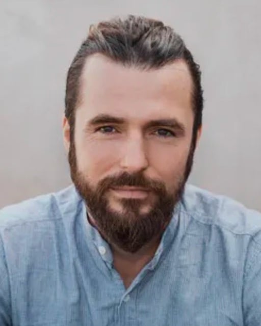 Mariusz kreft[26] Medium